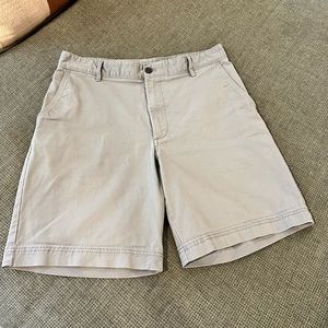 Men’s IZOD shorts
